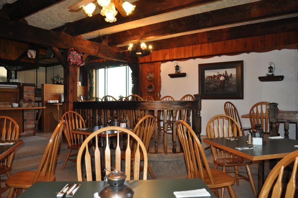 Rocky Ridge Country Lodge Mountain View Екстер'єр фото