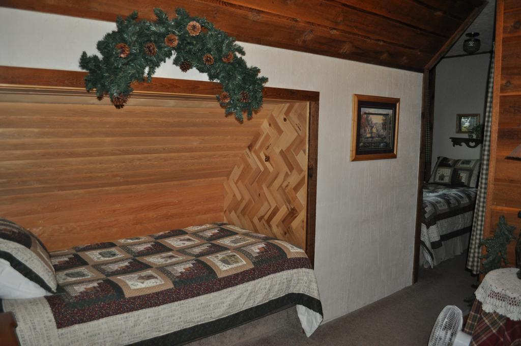 Rocky Ridge Country Lodge Mountain View Номер фото